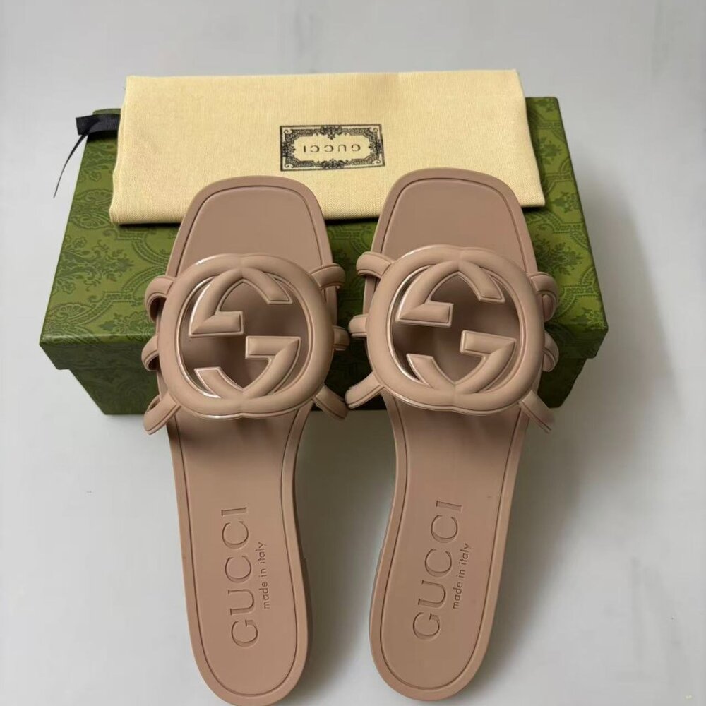 Gucci Light Beige Interlocking G Slide Sandal